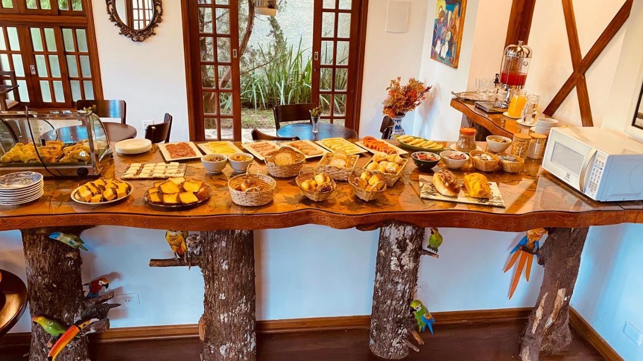 Village De France Araucarias Hotel