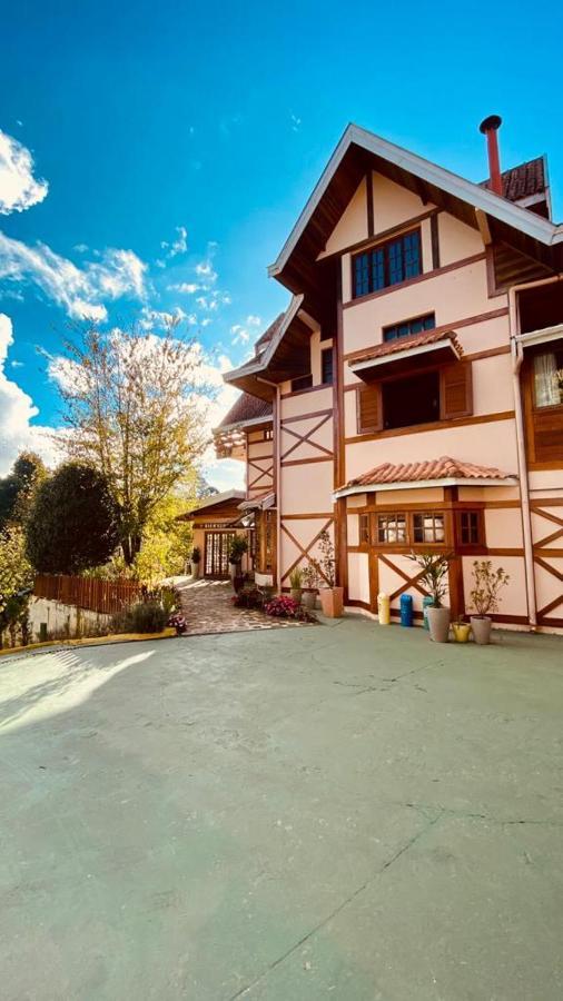 Village De France Araucarias Hotel 5*